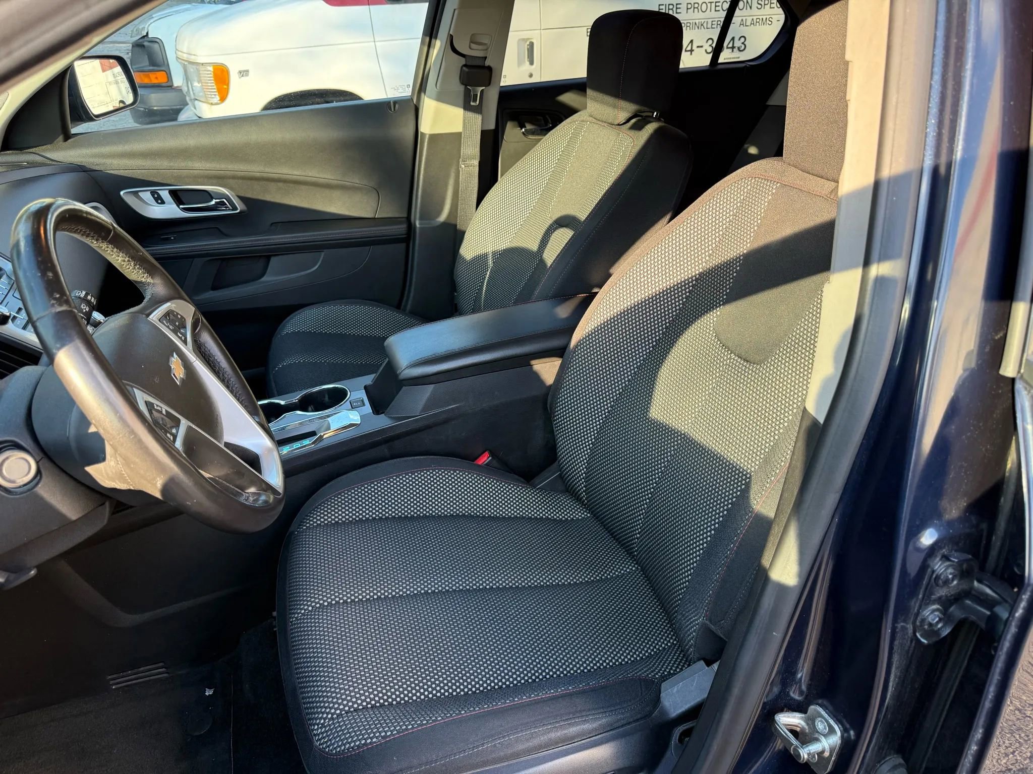 Used 2015 Chevrolet Equinox LT w/ Driver Convenience Package image 13