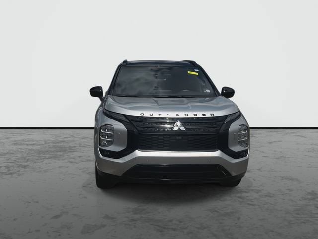 Used 2025 Mitsubishi Outlander SEL Black Edition AWD/4WD image 3