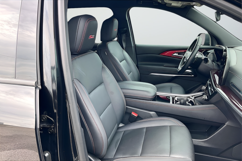 Used 2025 Chevrolet Traverse Z71 AWD/4WD image 27