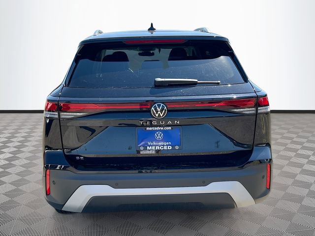 New 2025 Volkswagen Tiguan SE image 6