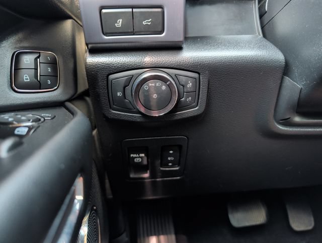 Used 2019 Ford Expedition Platinum AWD/4WD image 30
