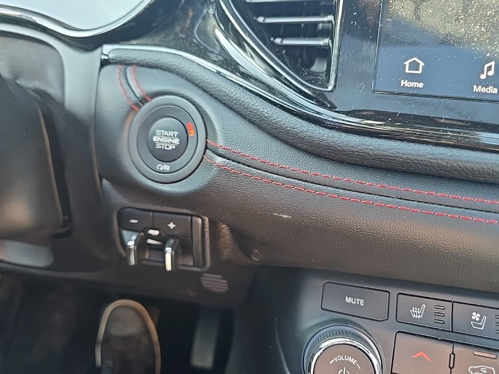 Used 2025 Dodge Durango R/T AWD/4WD image 25