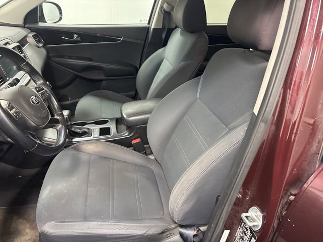Used 2019 Kia Sorento LX w/ LX Convenience Package image 22