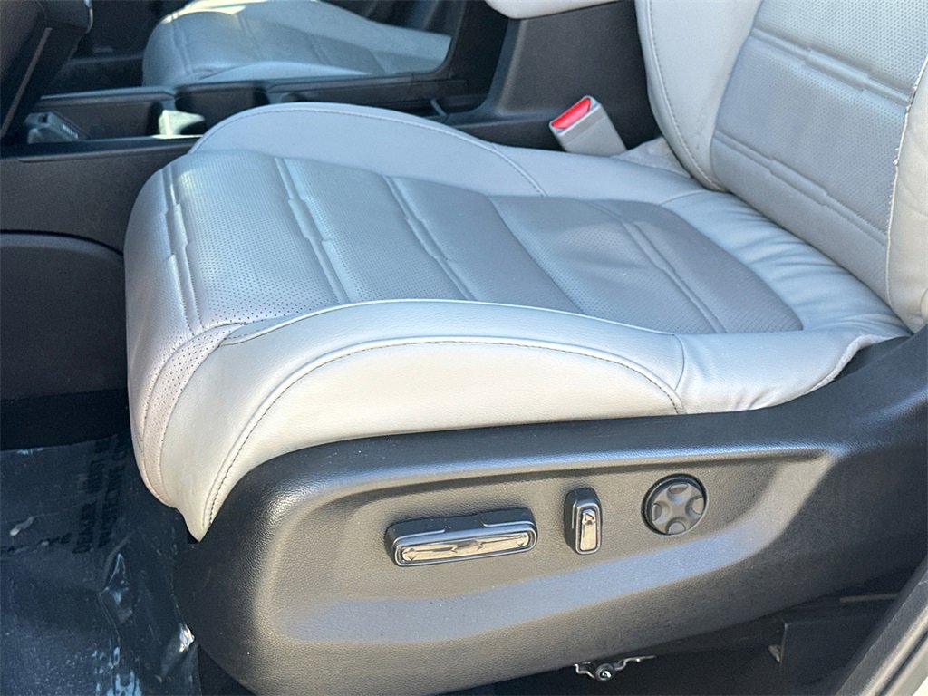 Used 2019 Honda CR-V EX-L image 16