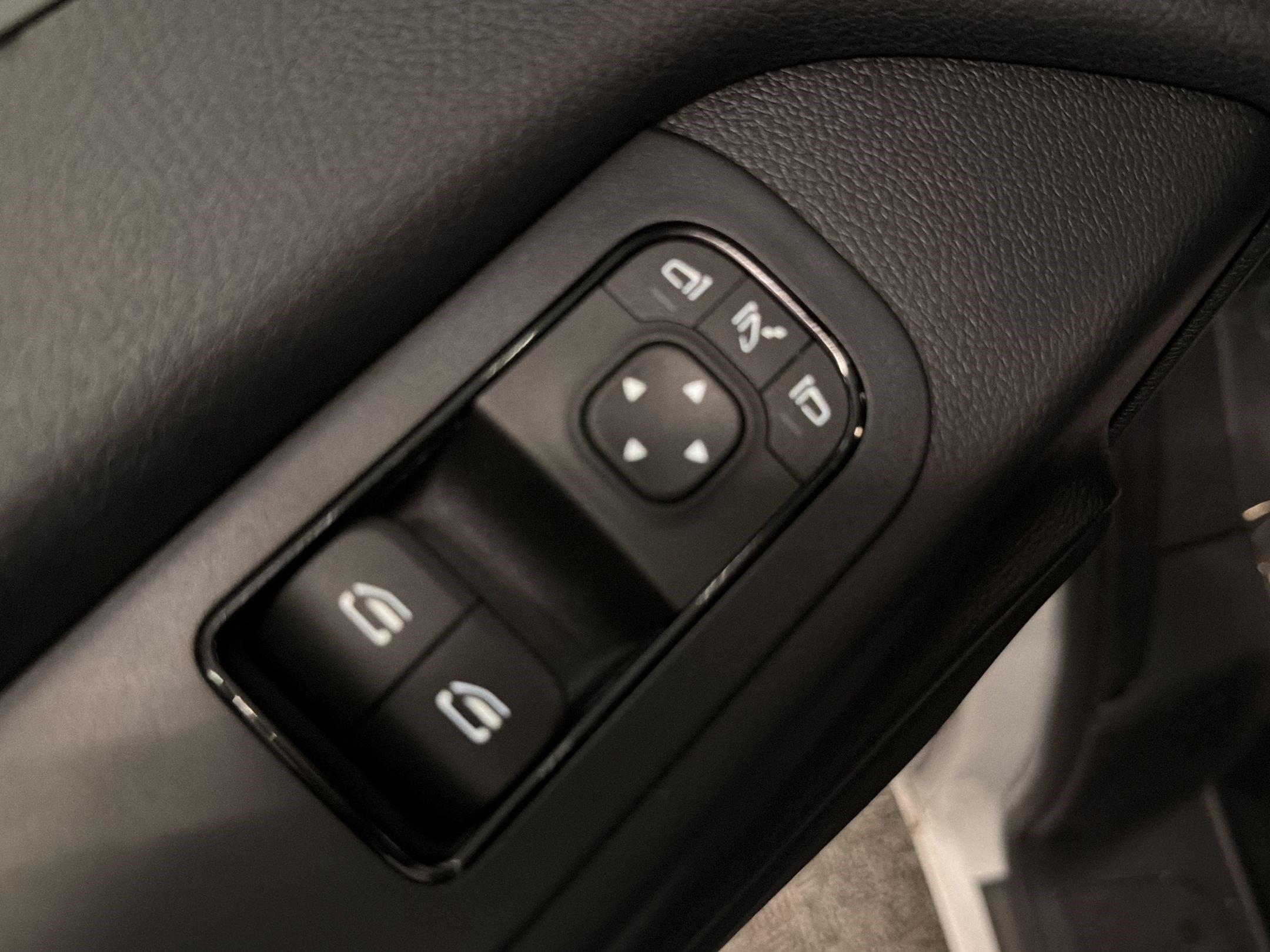 New 2025 Mercedes-Benz Sprinter 2500 image 13