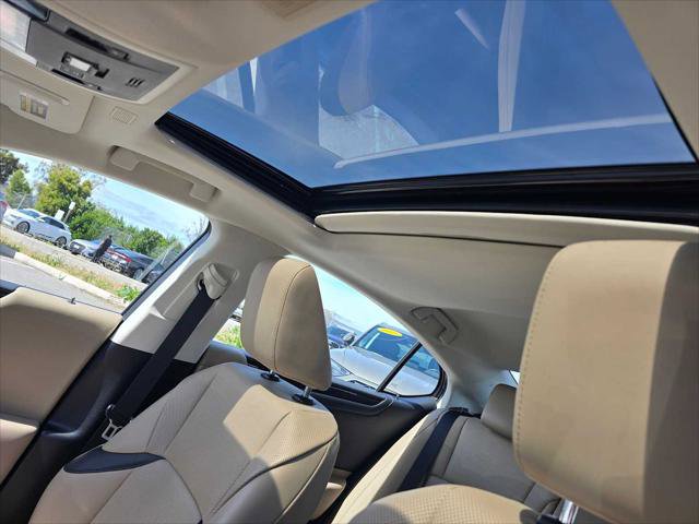 Used 2021 Lexus ES 300h w/ Premium Package FWD image 25