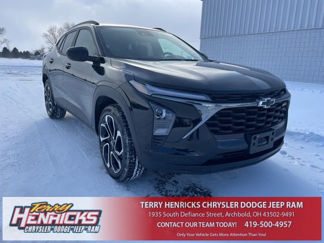 Used 2025 Chevrolet Trax RS video 1