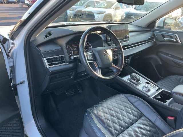 Used 2022 Mitsubishi Outlander SEL image 11