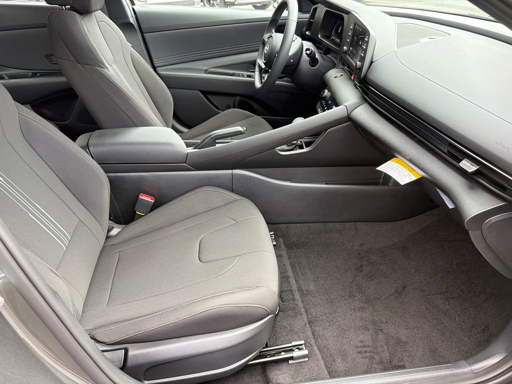 New 2026 Hyundai Elantra Sport FWD image 14