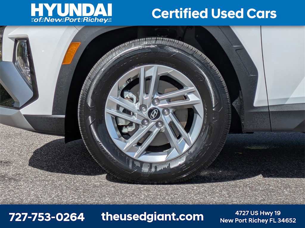 Used 2025 Hyundai Tucson SE image 10