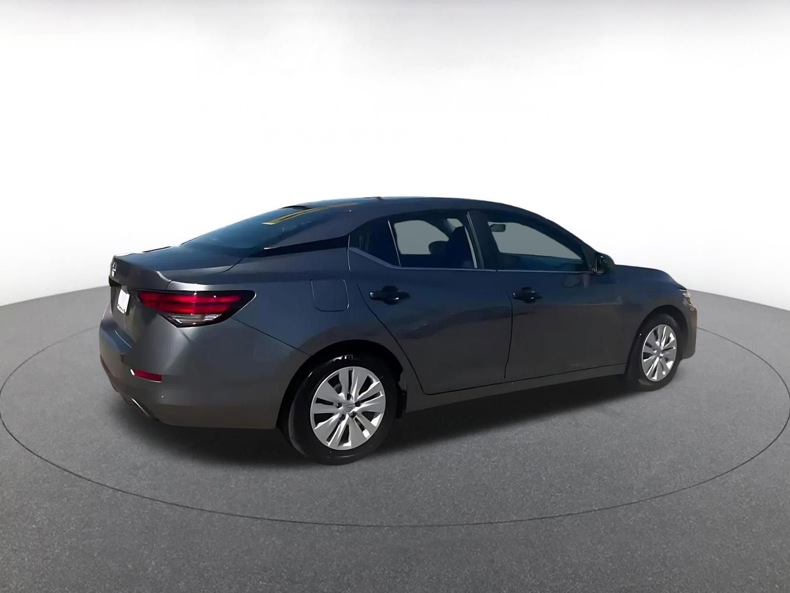 Used 2025 Nissan Sentra S FWD image 15