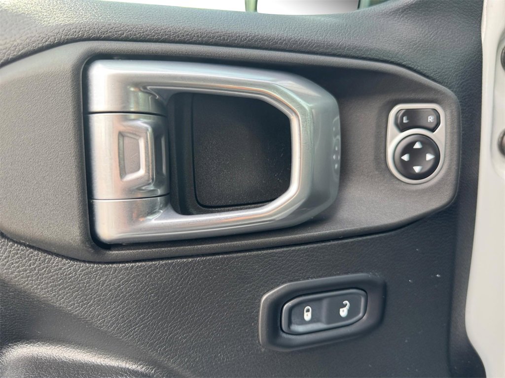 Used 2021 Jeep Wrangler Unlimited Sport image 12