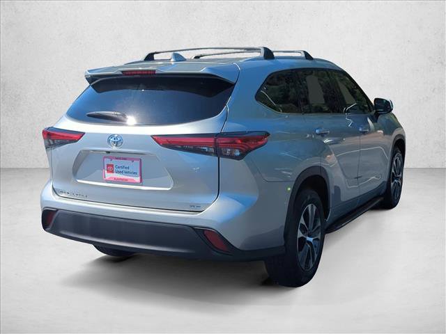 Certified 2022 Toyota Highlander XLE image 5