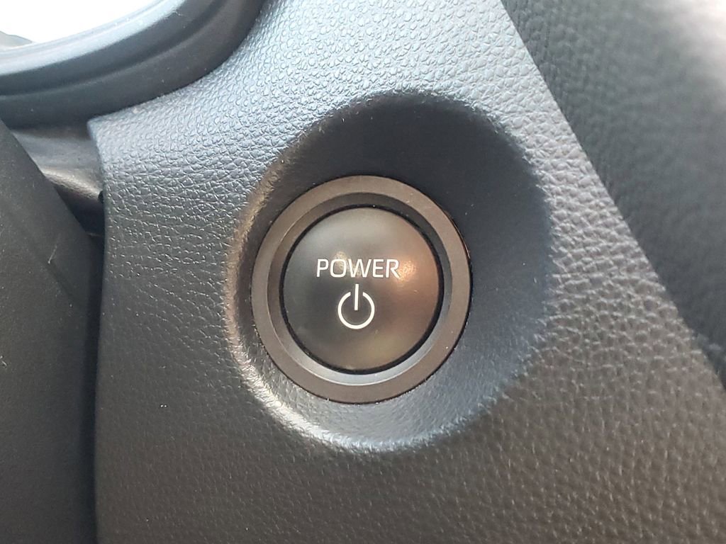 Used 2024 Toyota Corolla Cross SE image 29