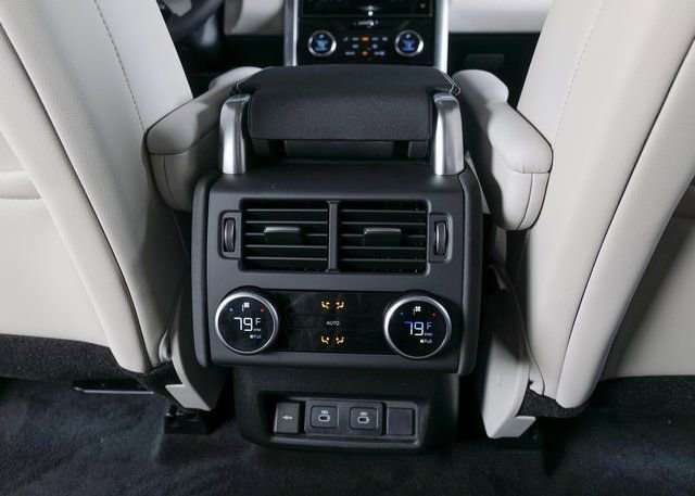 New 2026 Land Rover Discovery Dynamic SE AWD/4WD image 23