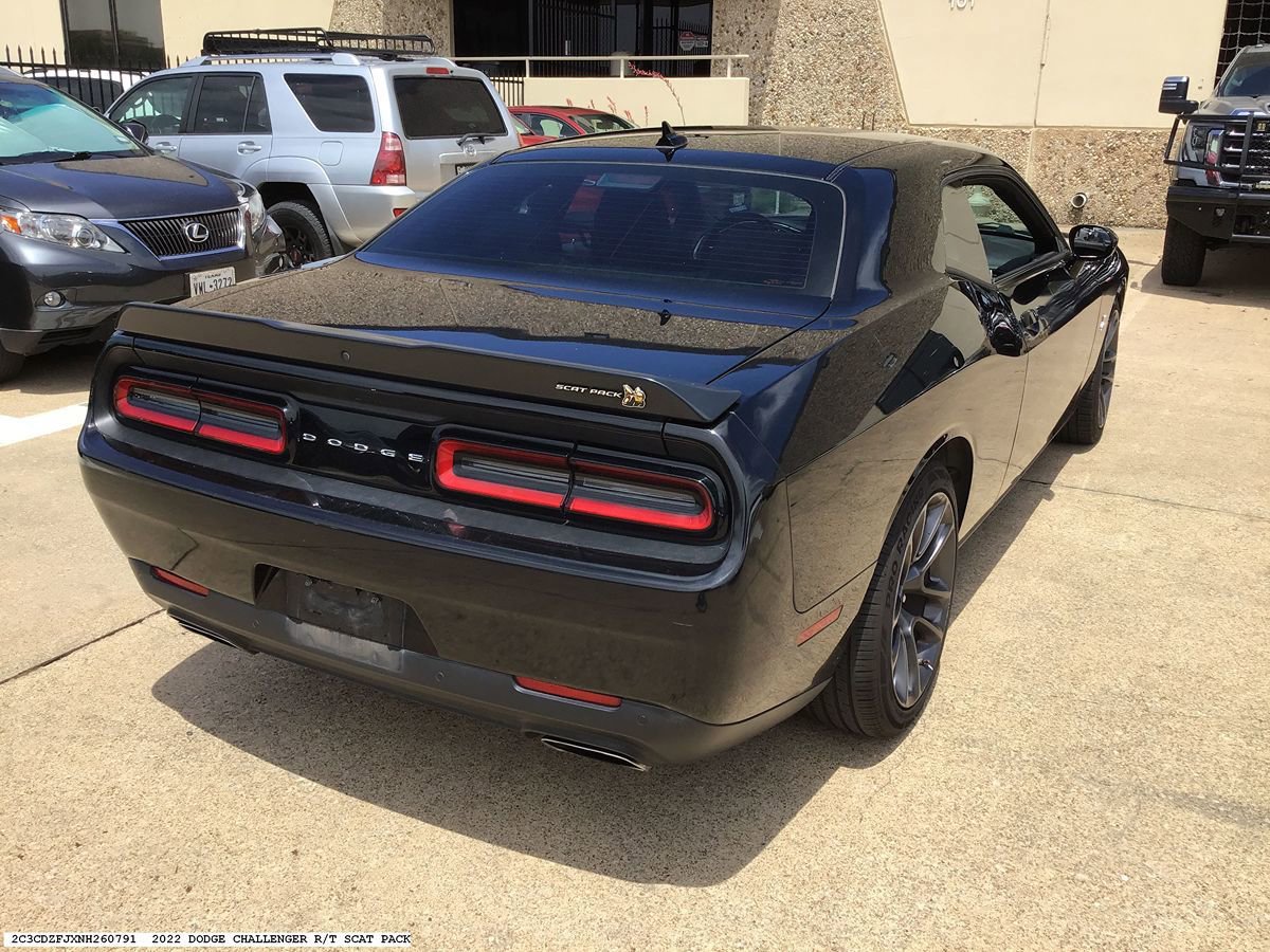 Used 2022 Dodge Challenger R/T Scat Pack RWD image 5