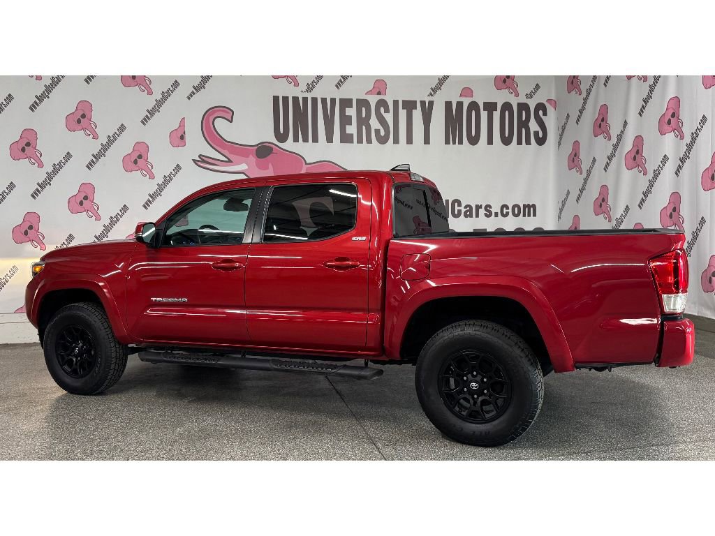Used 2022 Toyota Tacoma SR5 w/ Technology Package image 13