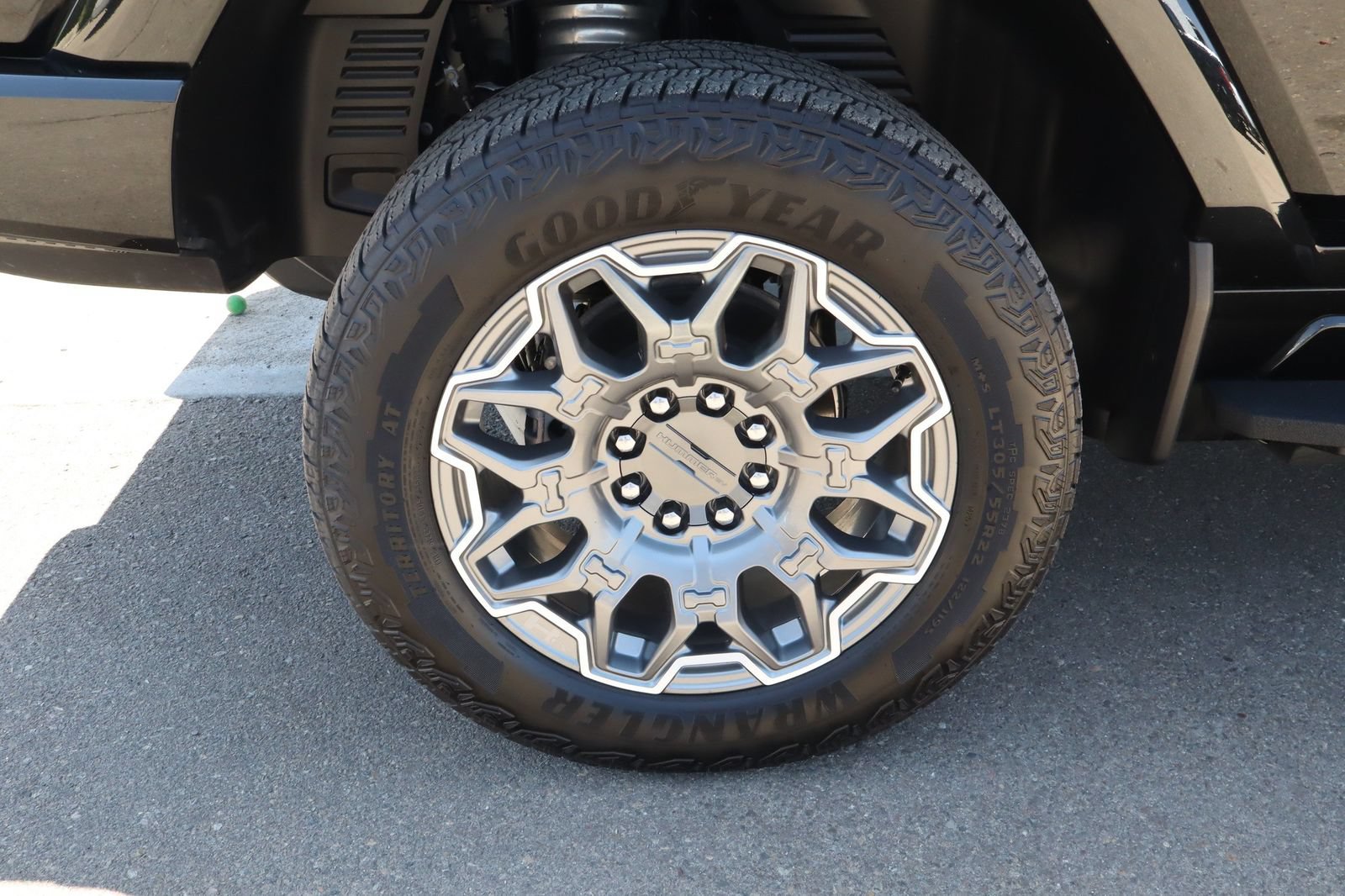 Used 2025 GMC Hummer EV 3X AWD/4WD image 11