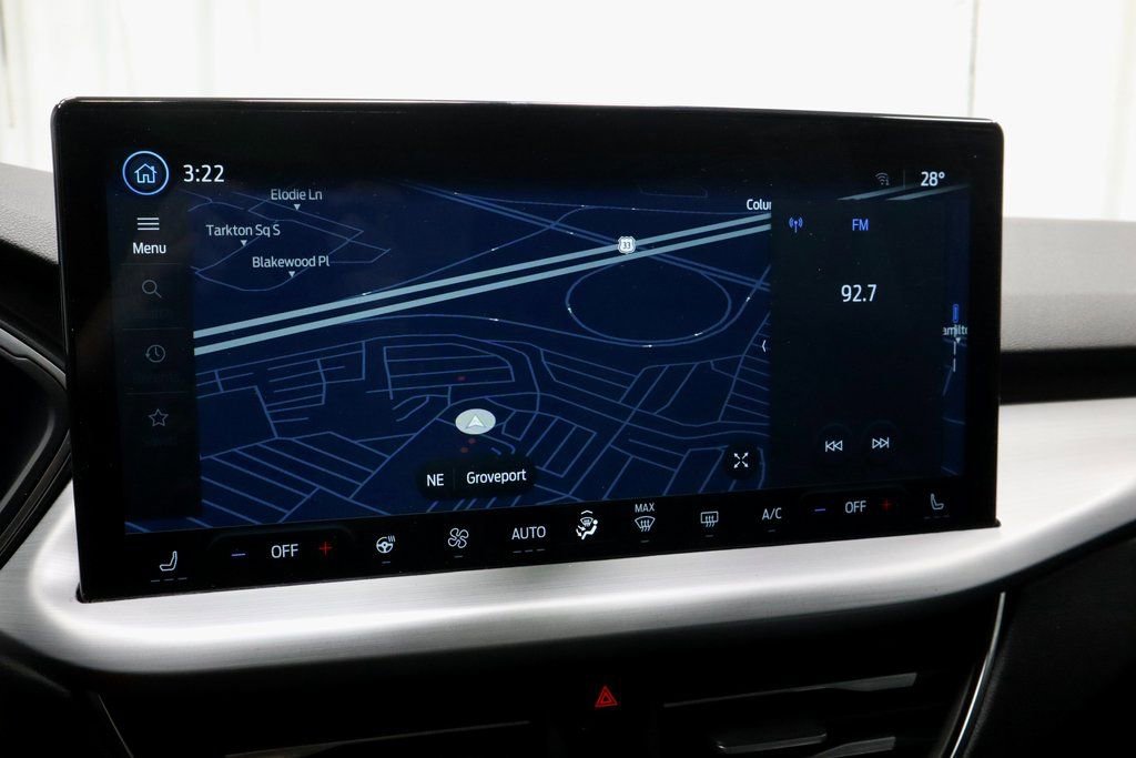 Used 2025 Ford Escape Platinum image 4