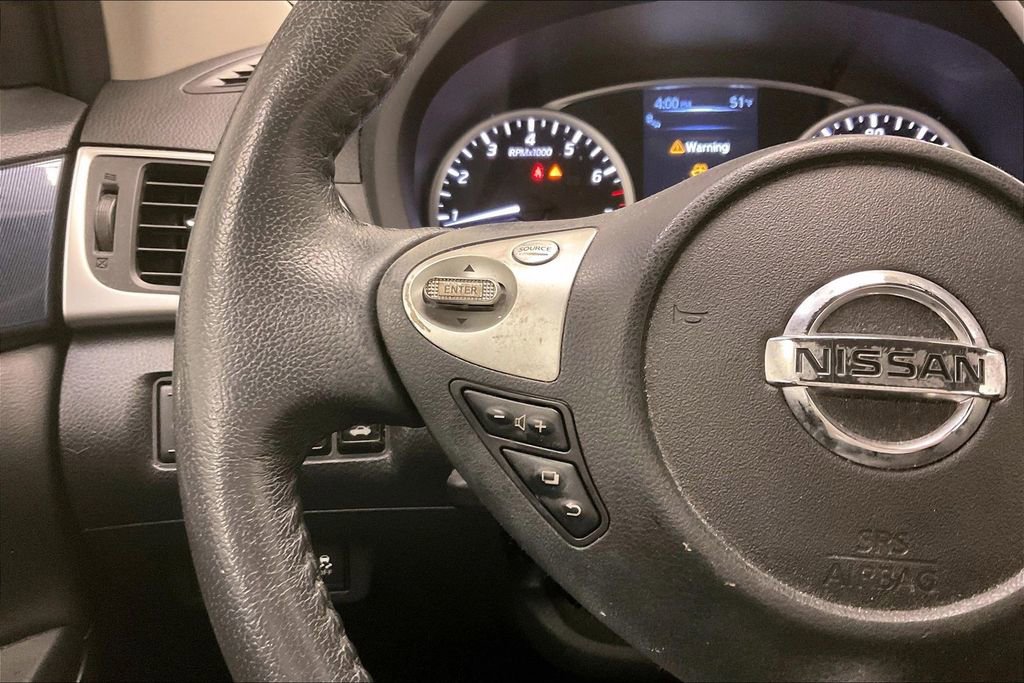 Used 2016 Nissan Sentra SR w/ SR Premium Package image 16