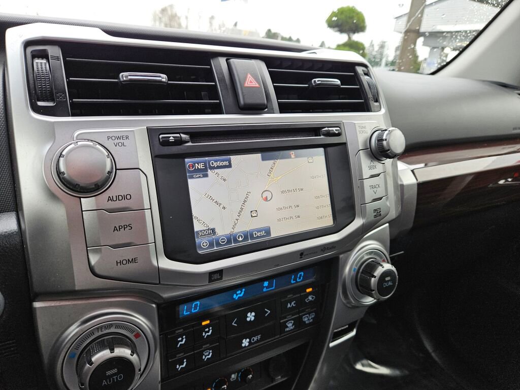 Used 2015 Toyota 4Runner Limited AWD/4WD image 22