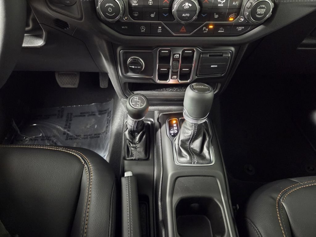 New 2026 Jeep Gladiator Sport AWD/4WD image 12