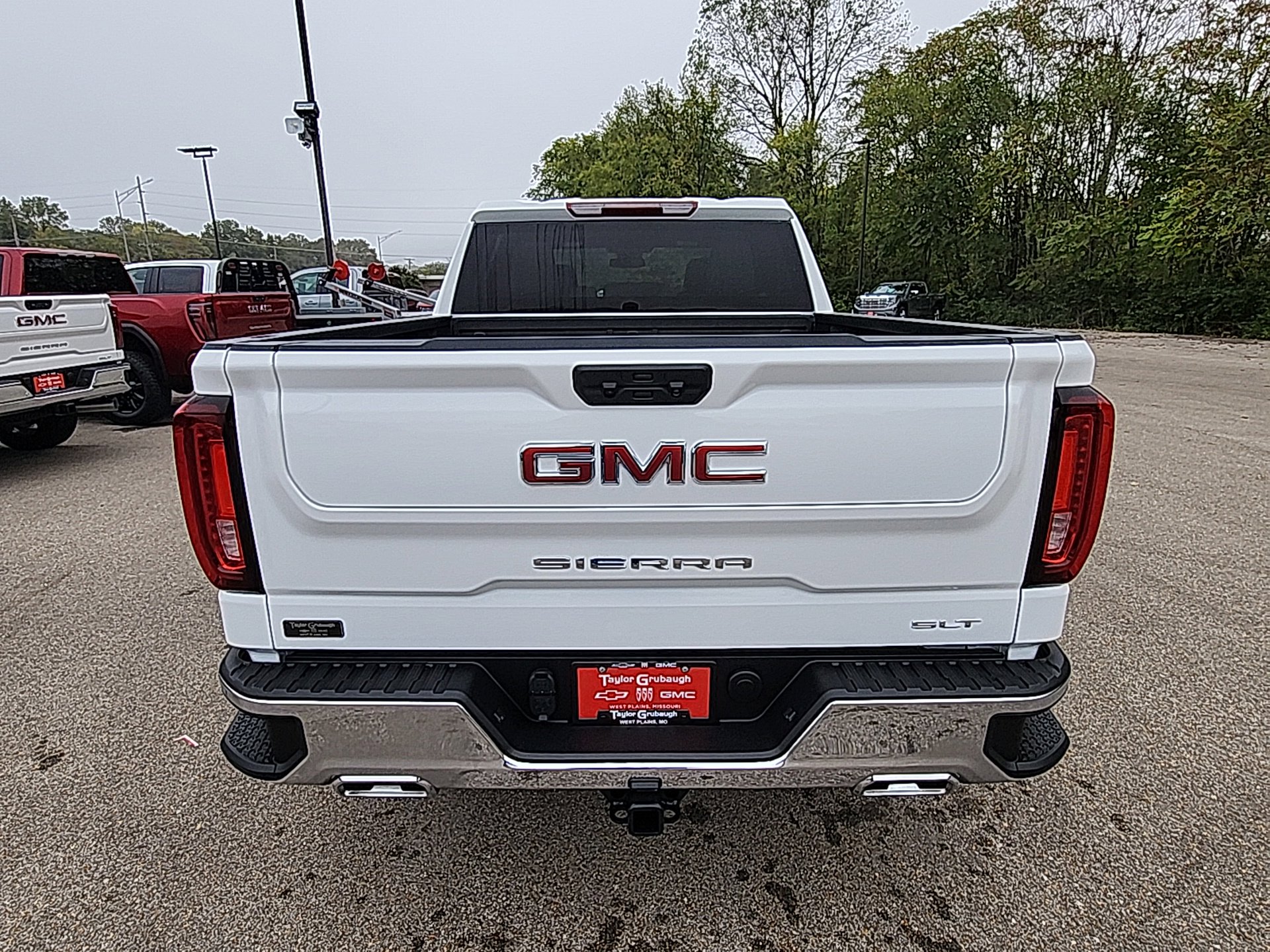 New 2026 GMC Sierra 1500 SLT w/ SLT Premium Package image 7