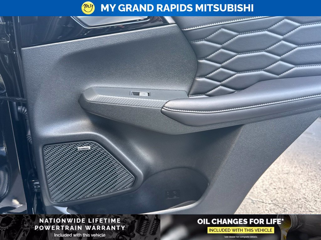 New 2026 Mitsubishi Outlander SEL AWD/4WD image 24