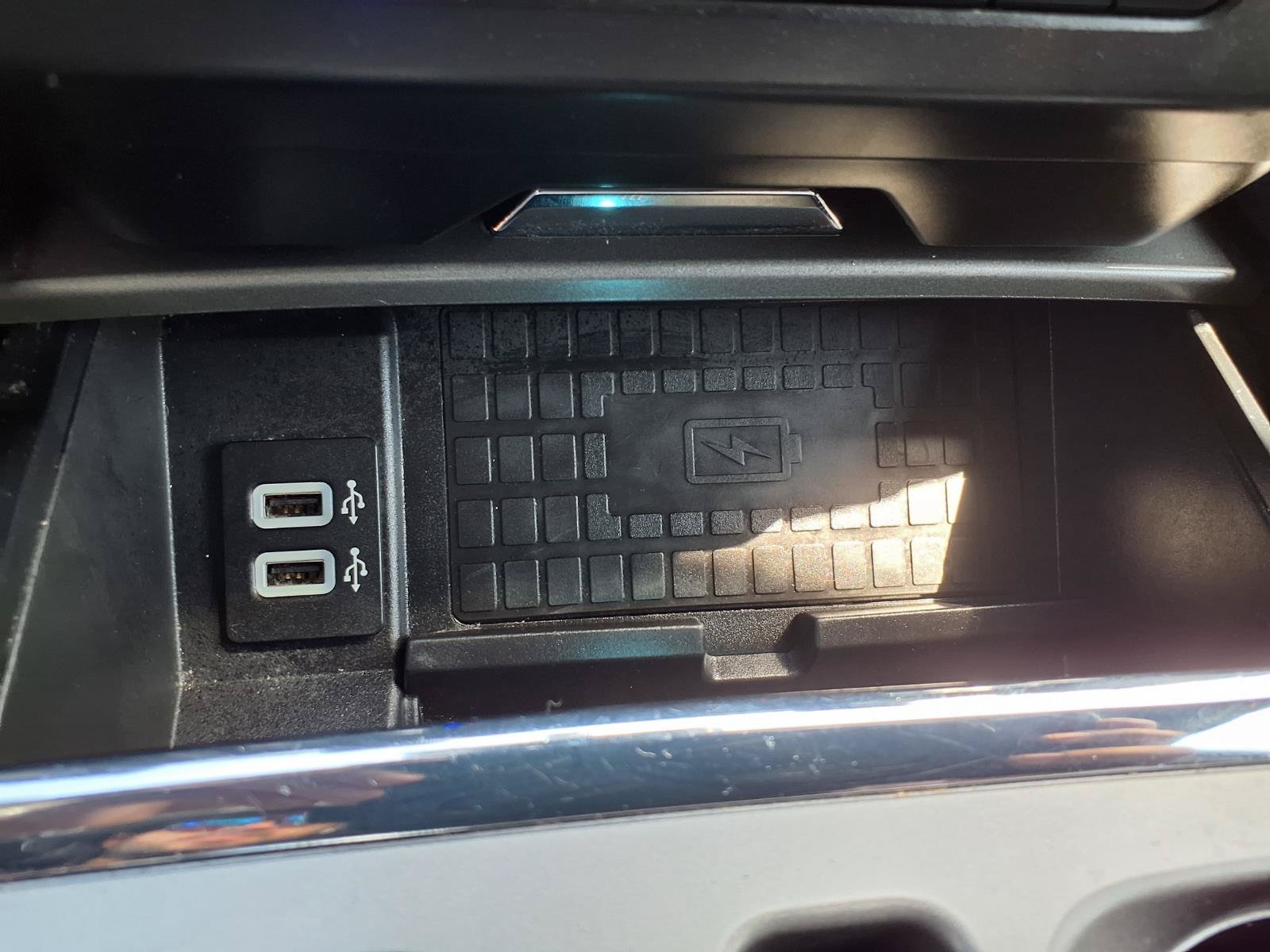 Used 2019 Ford Expedition Max XLT w/ Equipment Group 202A RWD image 10