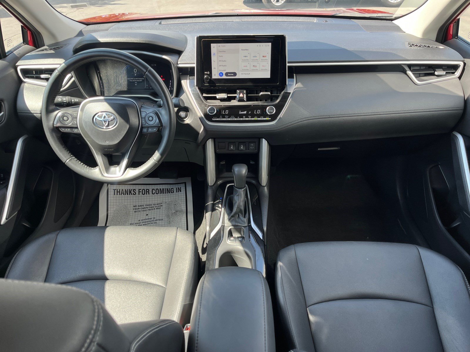 Used 2025 Toyota Corolla Cross XLE AWD/4WD image 25