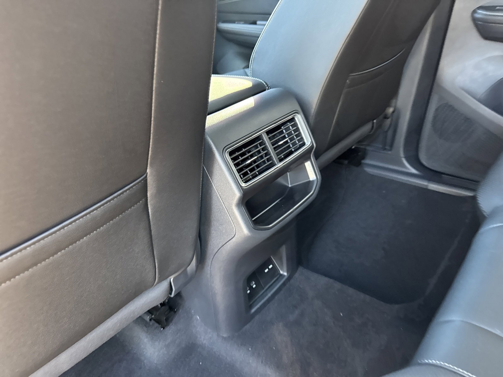 New 2026 Volkswagen Atlas Cross Sport SE image 21