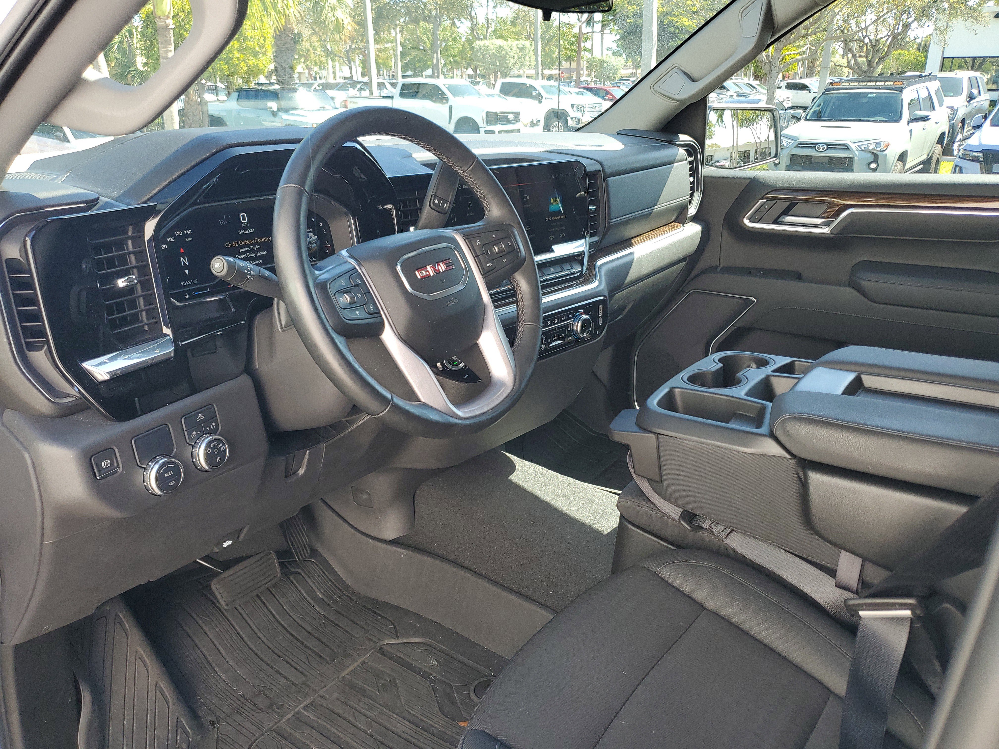 Used 2025 GMC Sierra 1500 Elevation w/ LPO, Elevation Black Package image 10