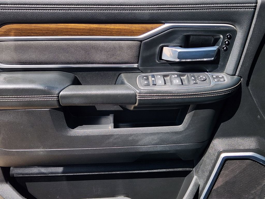 Used 2024 RAM 2500 Laramie image 33