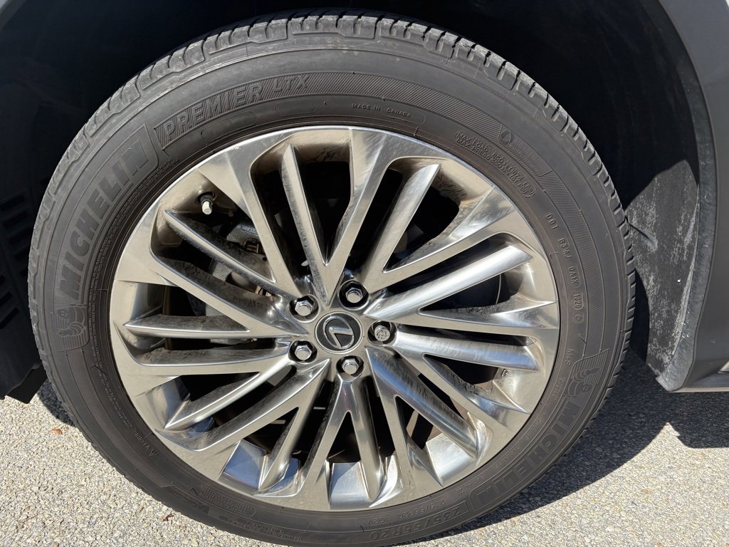 Used 2021 Lexus RX 350L Luxury w/ Accessory Package image 18