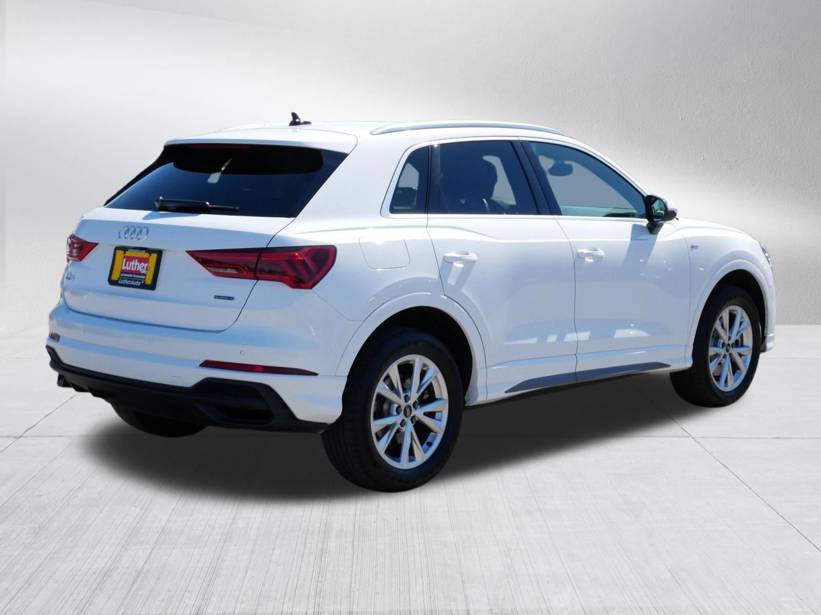 Used 2025 Audi Q3 2.0T Premium AWD/4WD image 7