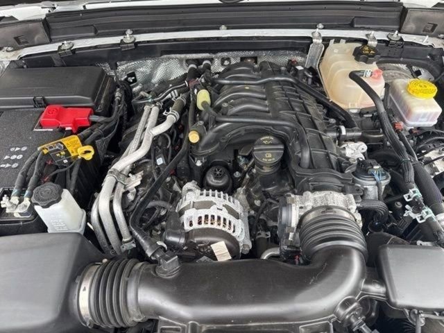 Used 2024 Jeep Wrangler Unlimited Rubicon image 9