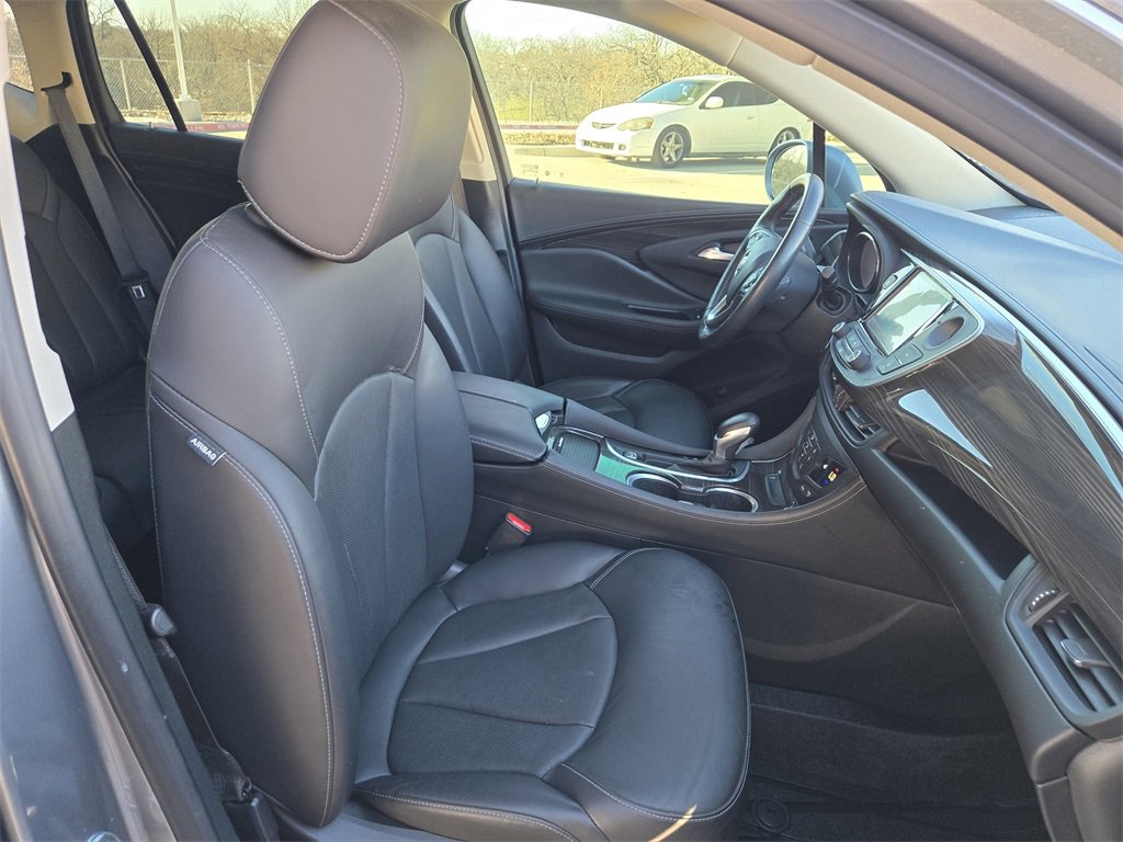 Used 2020 Buick Envision Essence image 27