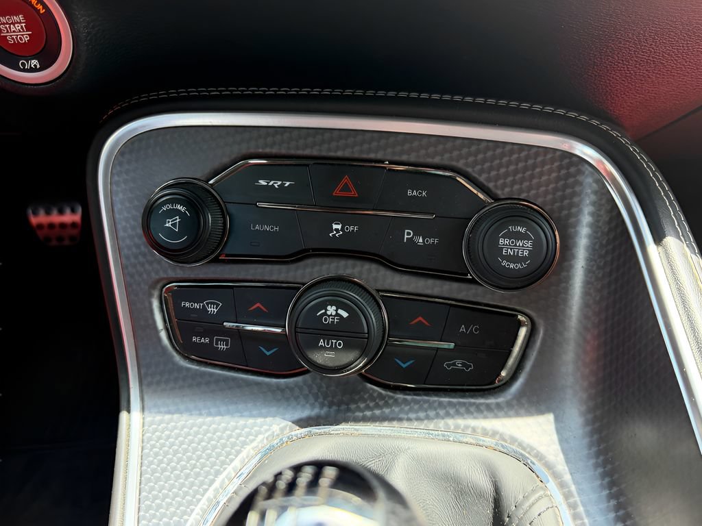 Used 2016 Dodge Challenger SRT Hellcat RWD image 15