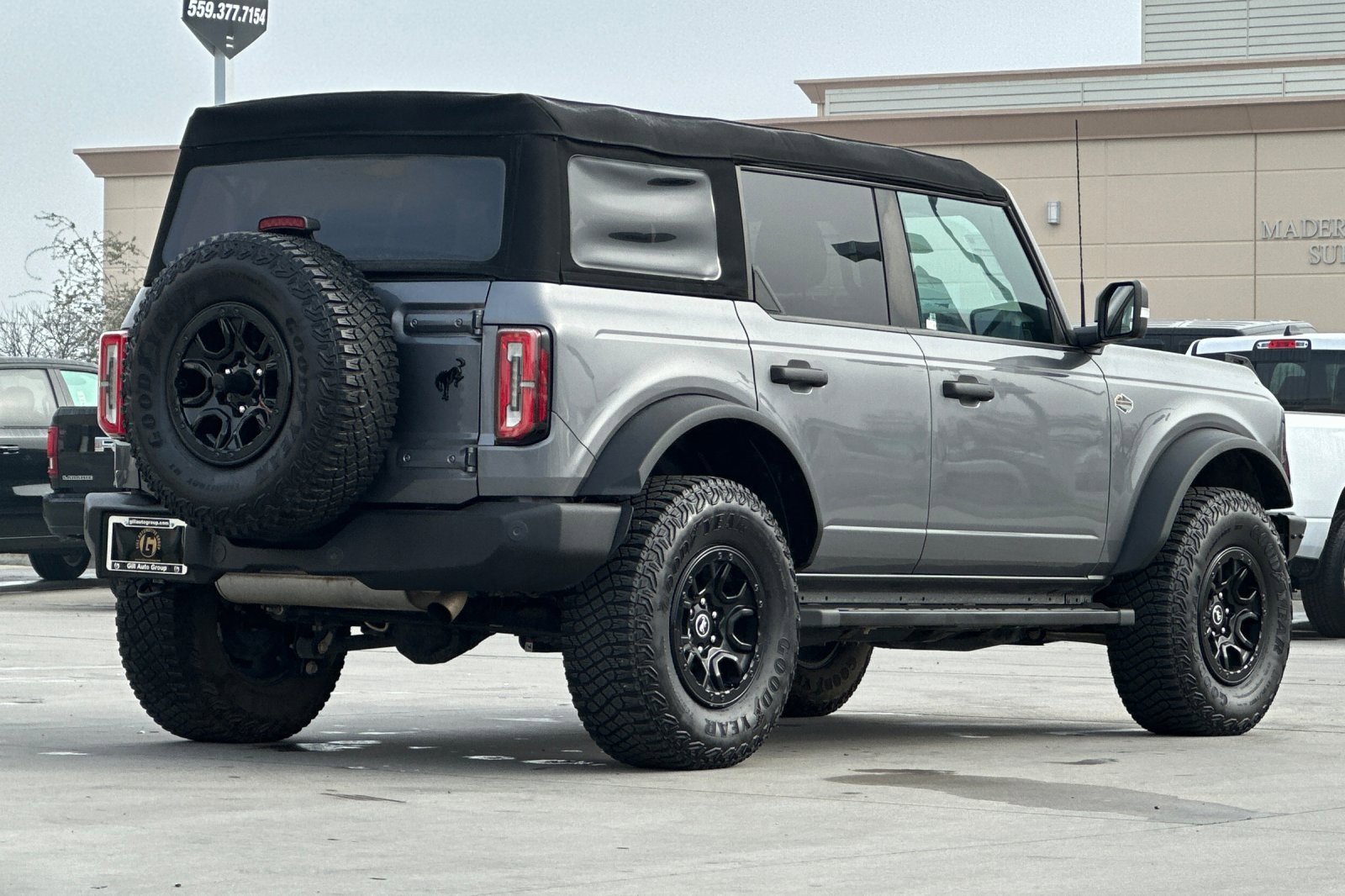 Used 2023 Ford Bronco Wildtrak image 6