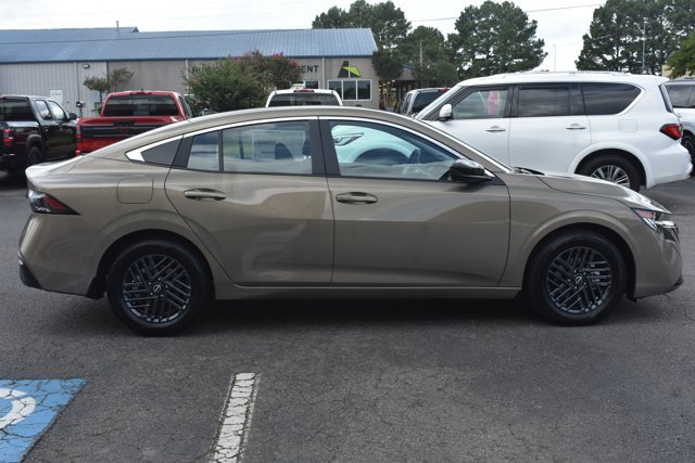 New 2026 Nissan Sentra SV w/ Floor Mat Package FWD image 4