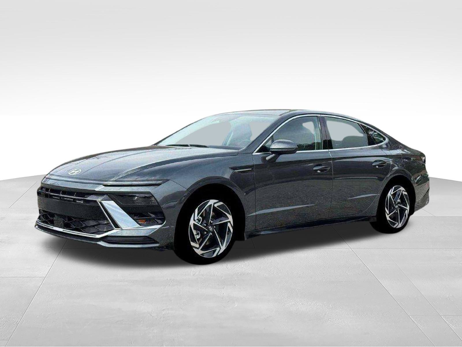 New 2026 Hyundai Sonata SEL FWD image 2