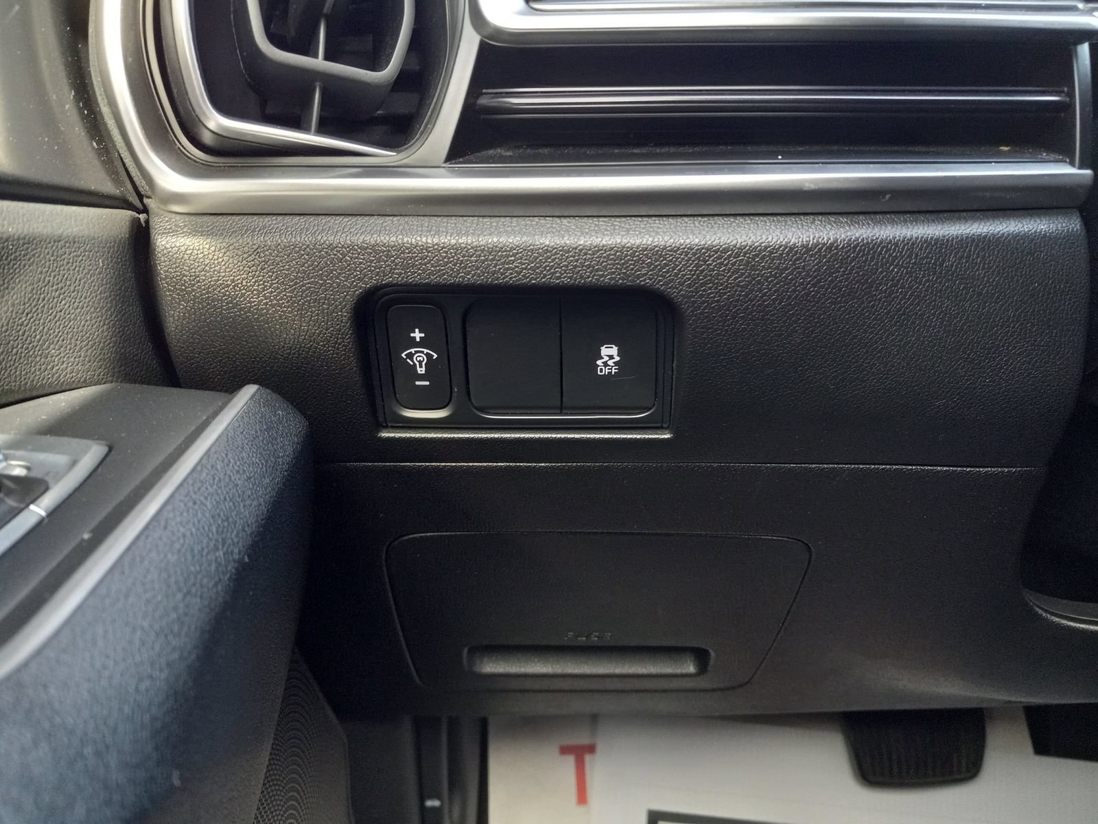 Used 2024 Kia Sorento S FWD image 27