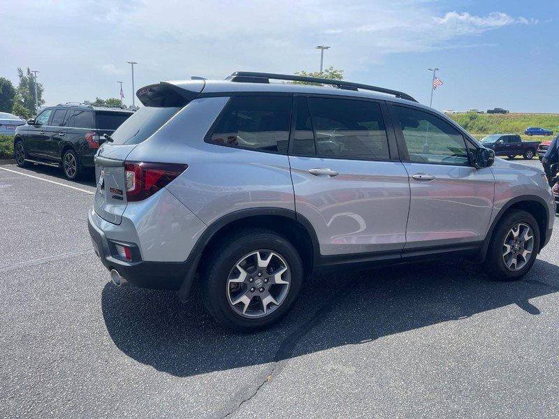 Used 2022 Honda Passport TrailSport image 3