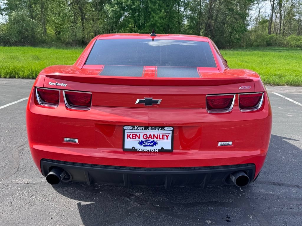 Used 2010 Chevrolet Camaro SS w/ RS Package RWD image 10
