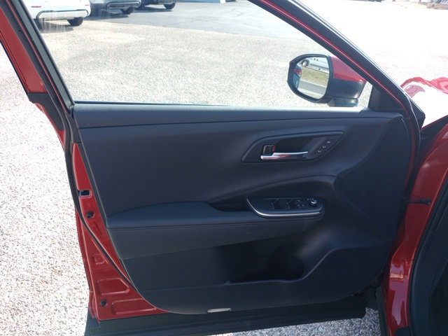 Used 2023 Toyota Crown Platinum image 9