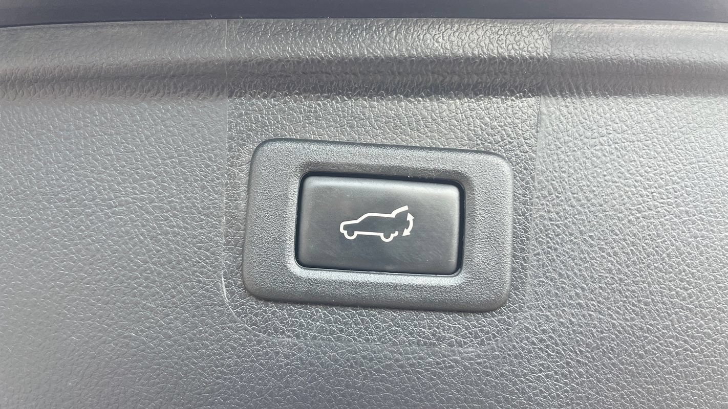 Used 2016 Subaru Outback 2.5i Premium AWD/4WD image 24