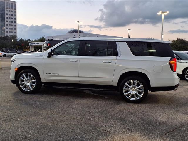 Used 2023 Chevrolet Suburban High Country image 24