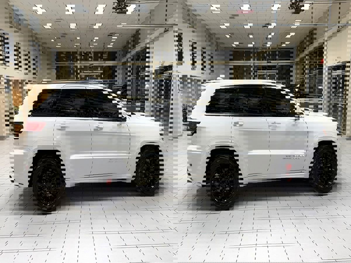 Used 2014 Jeep Grand Cherokee SRT8 image 6