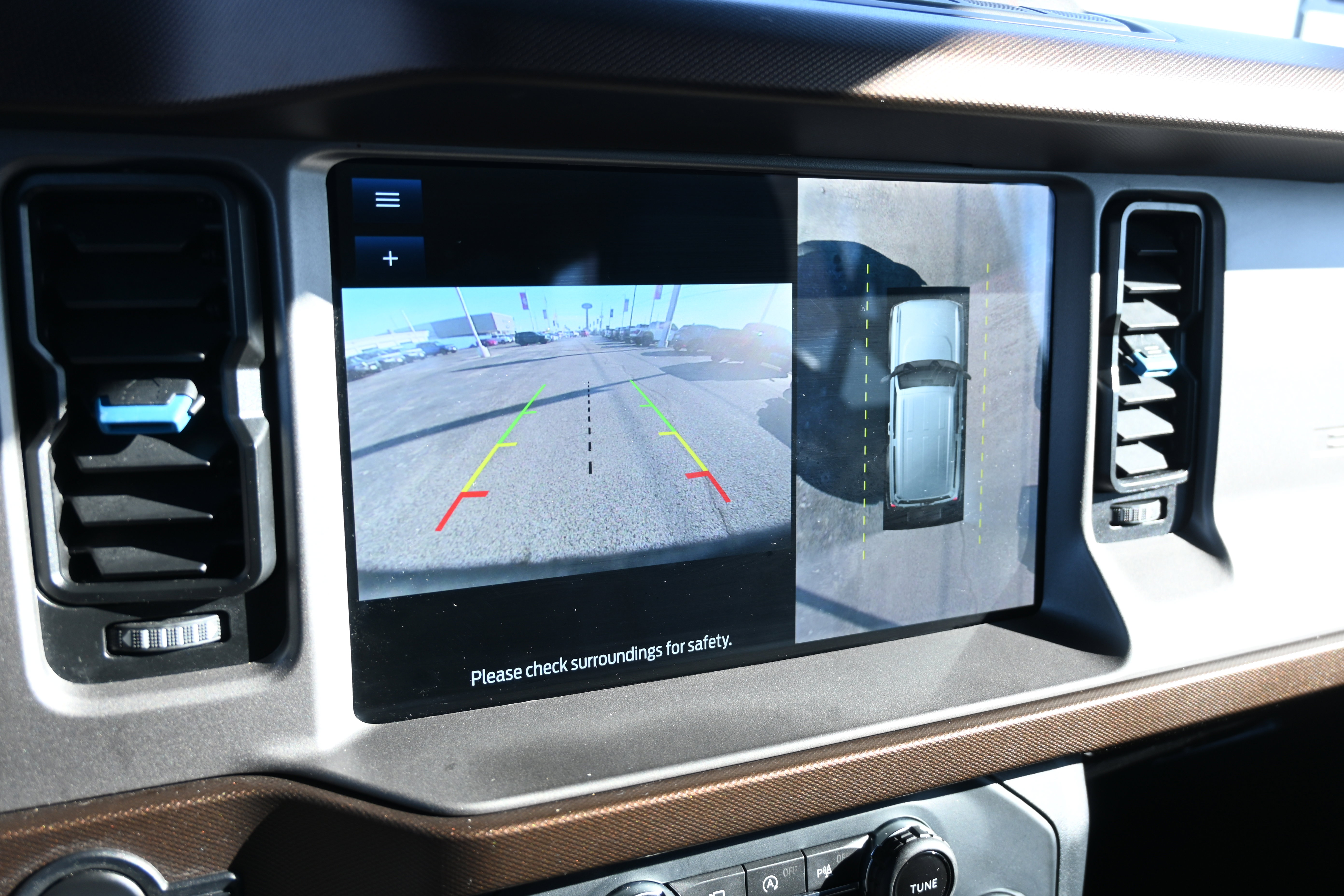 Used 2022 Ford Bronco Outer Banks image 24