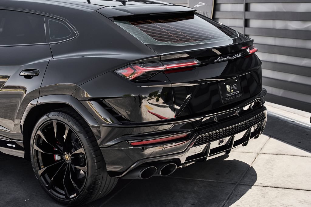 Used 2023 Lamborghini Urus S AWD/4WD image 9